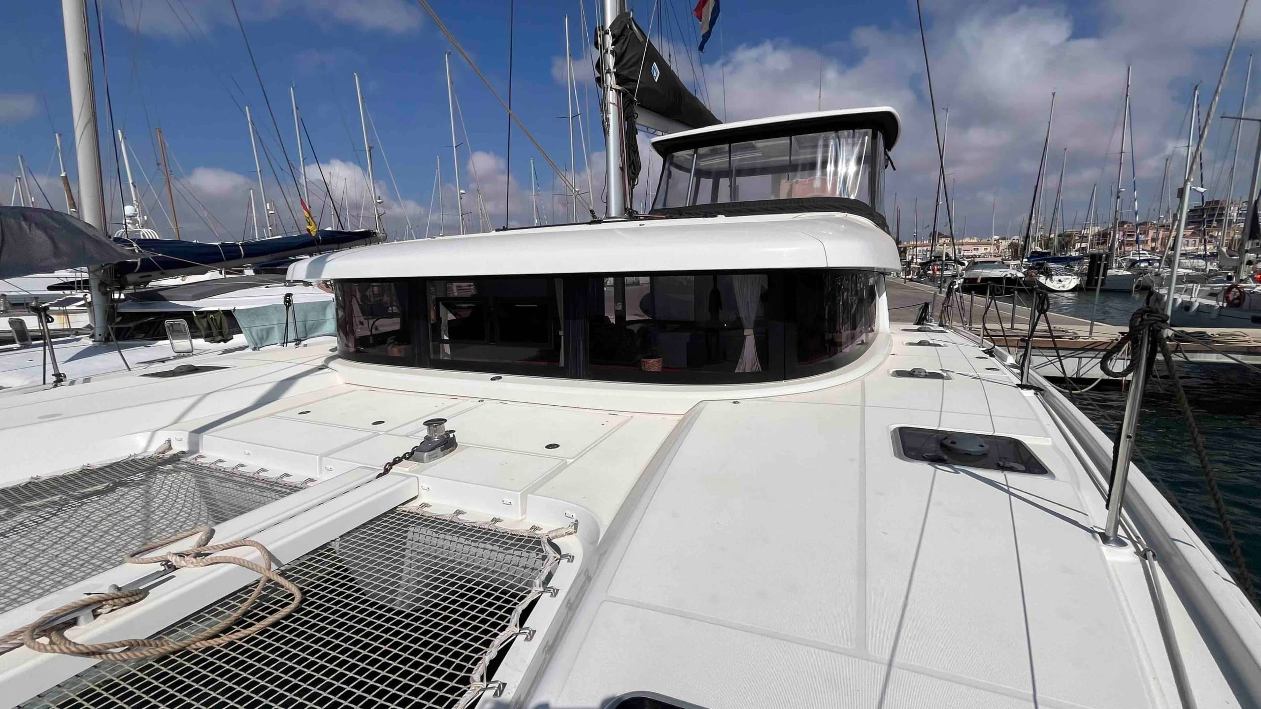 Lagoon 42 6