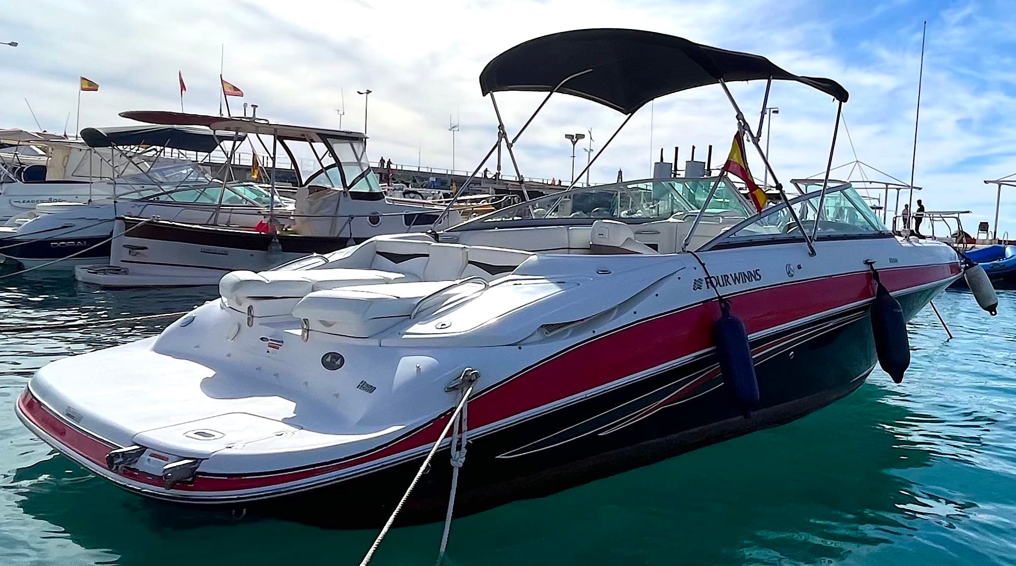 Four Winns Horizon 260
