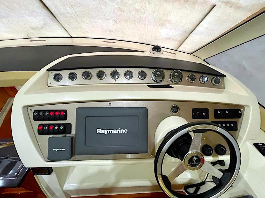 Jeanneau Prestige 39 Fly 8