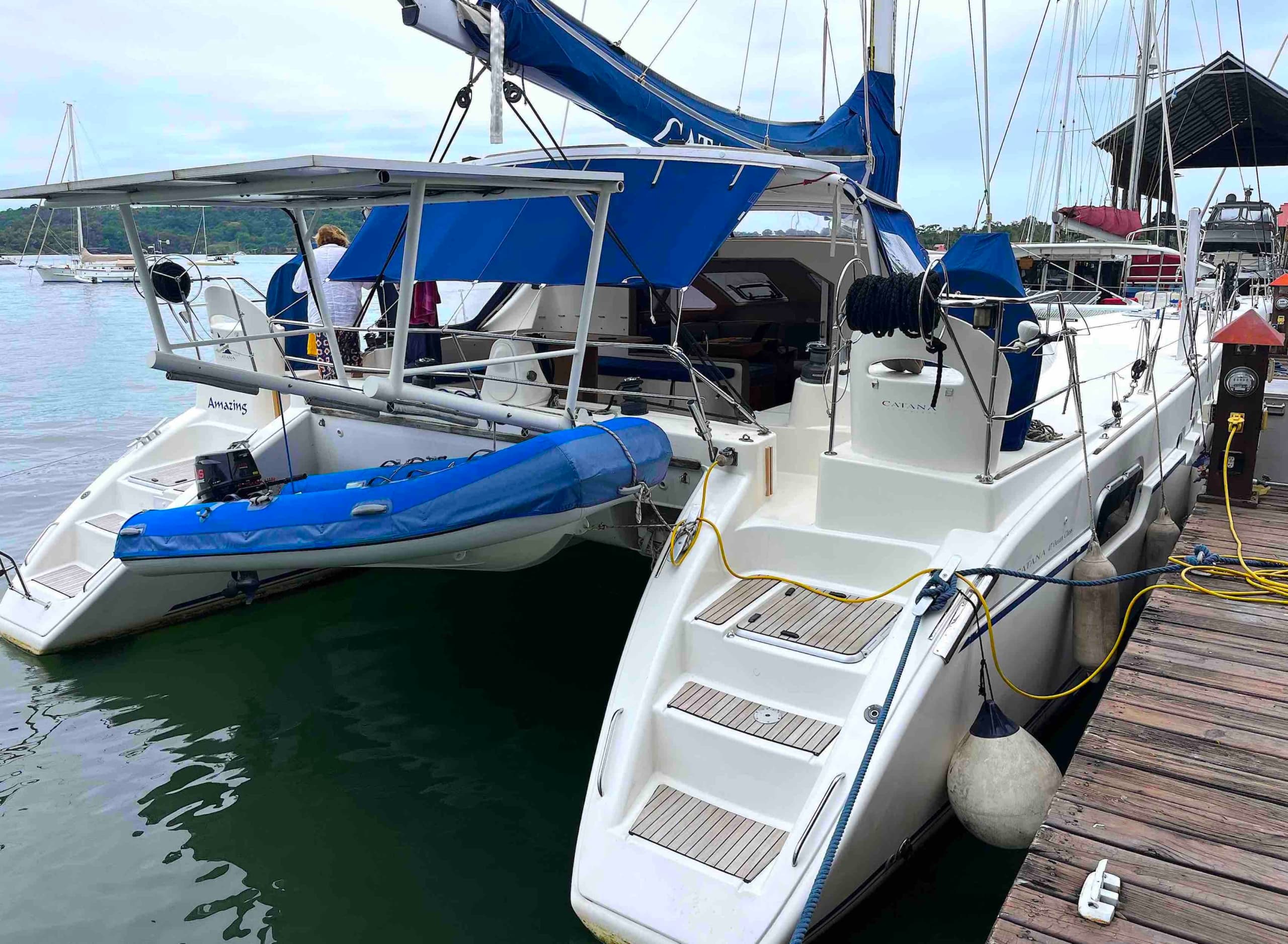 CATANA 471 11