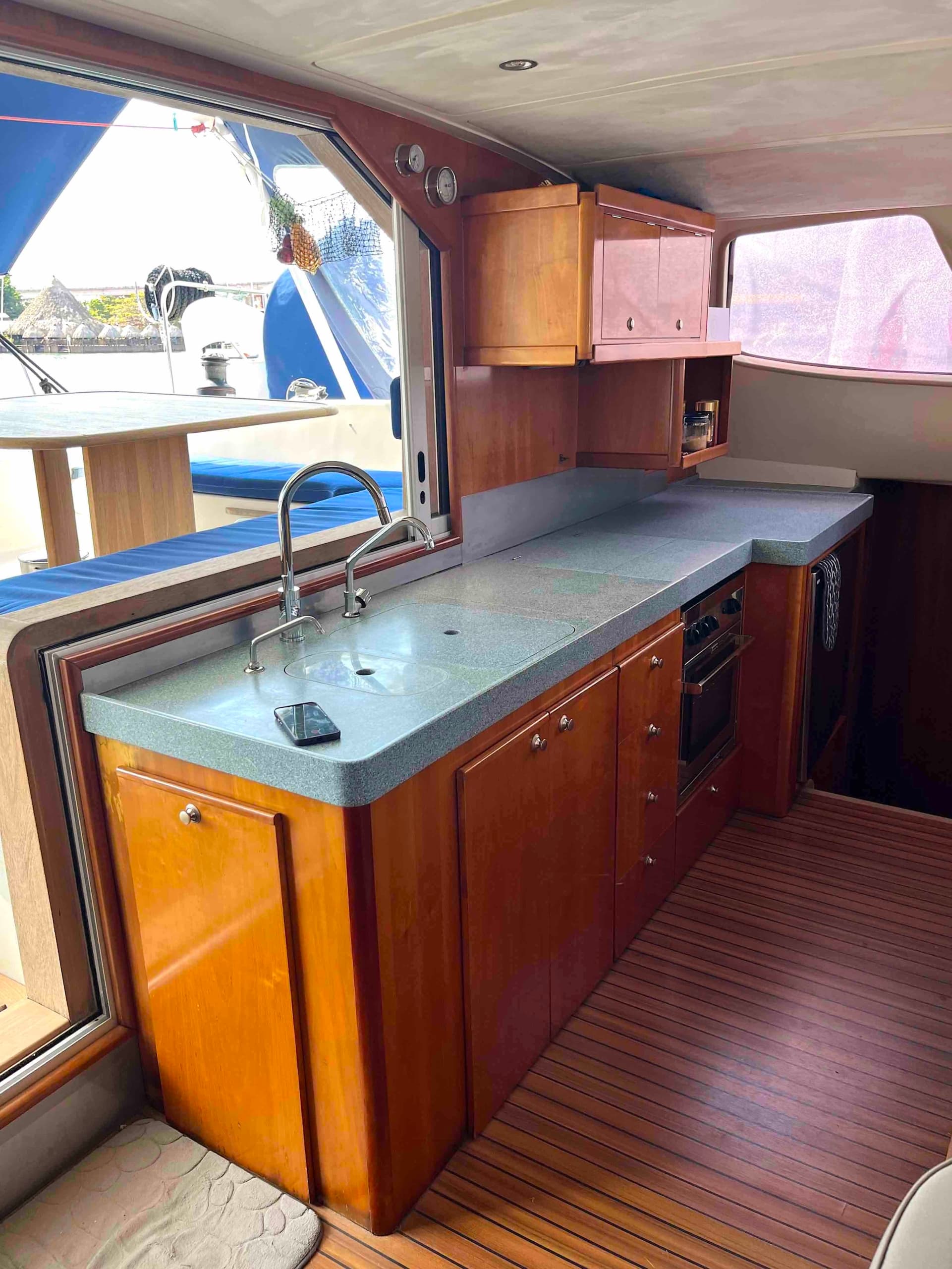 CATANA 471 15