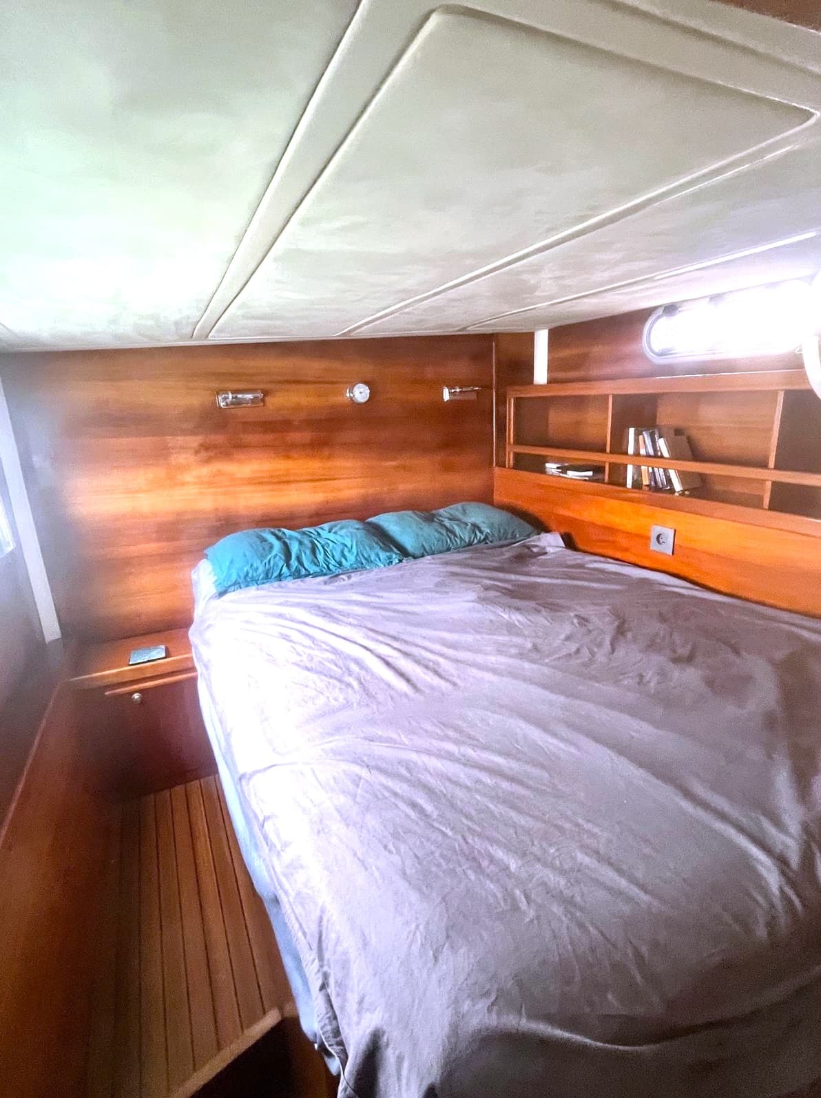 CATANA 471 24