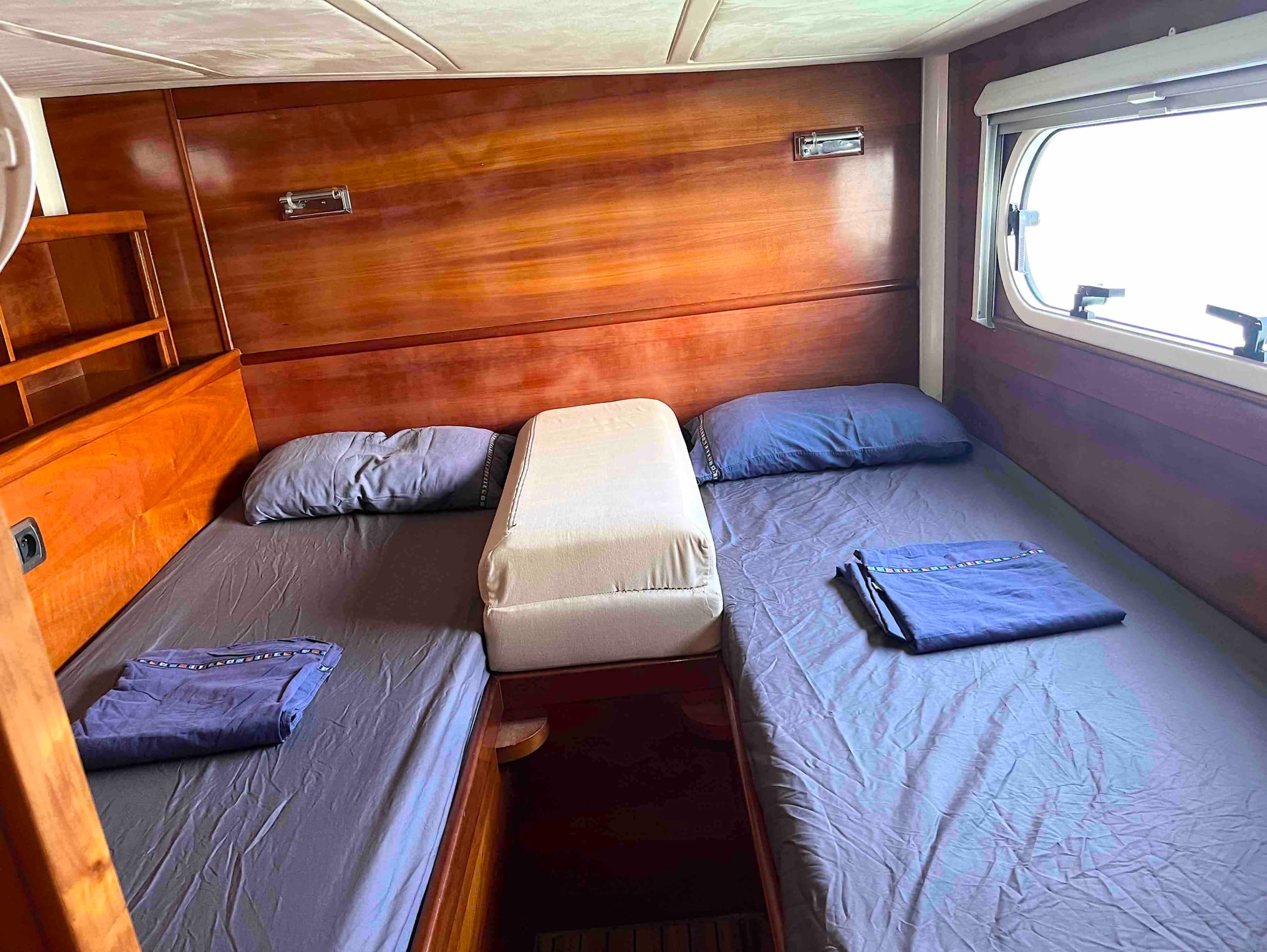 CATANA 471 25