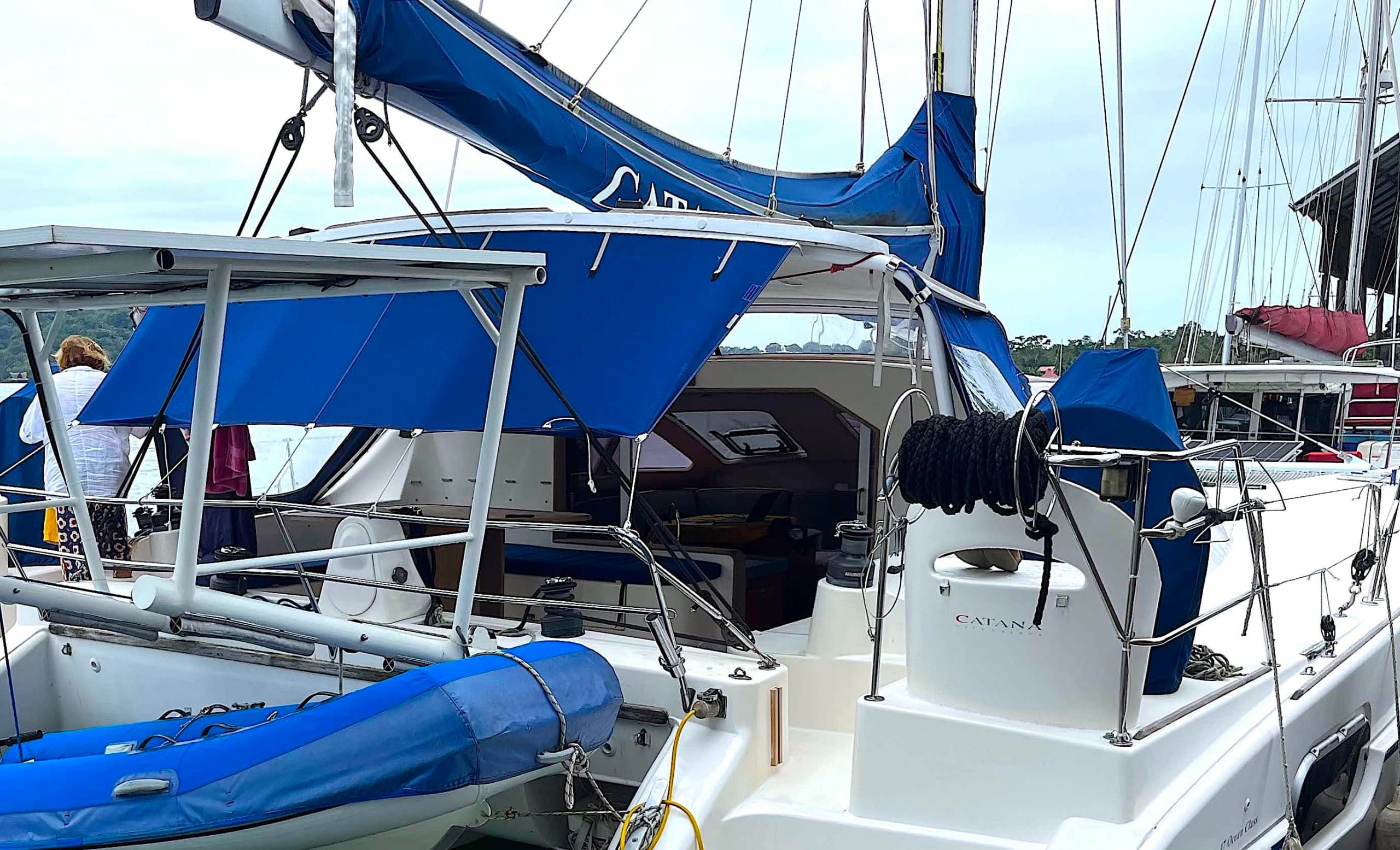 CATANA 471 12