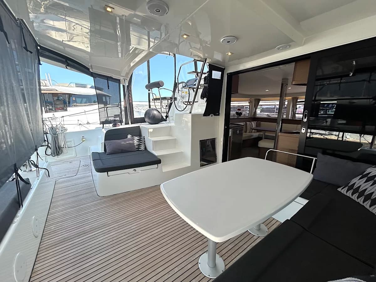Lagoon 42 4
