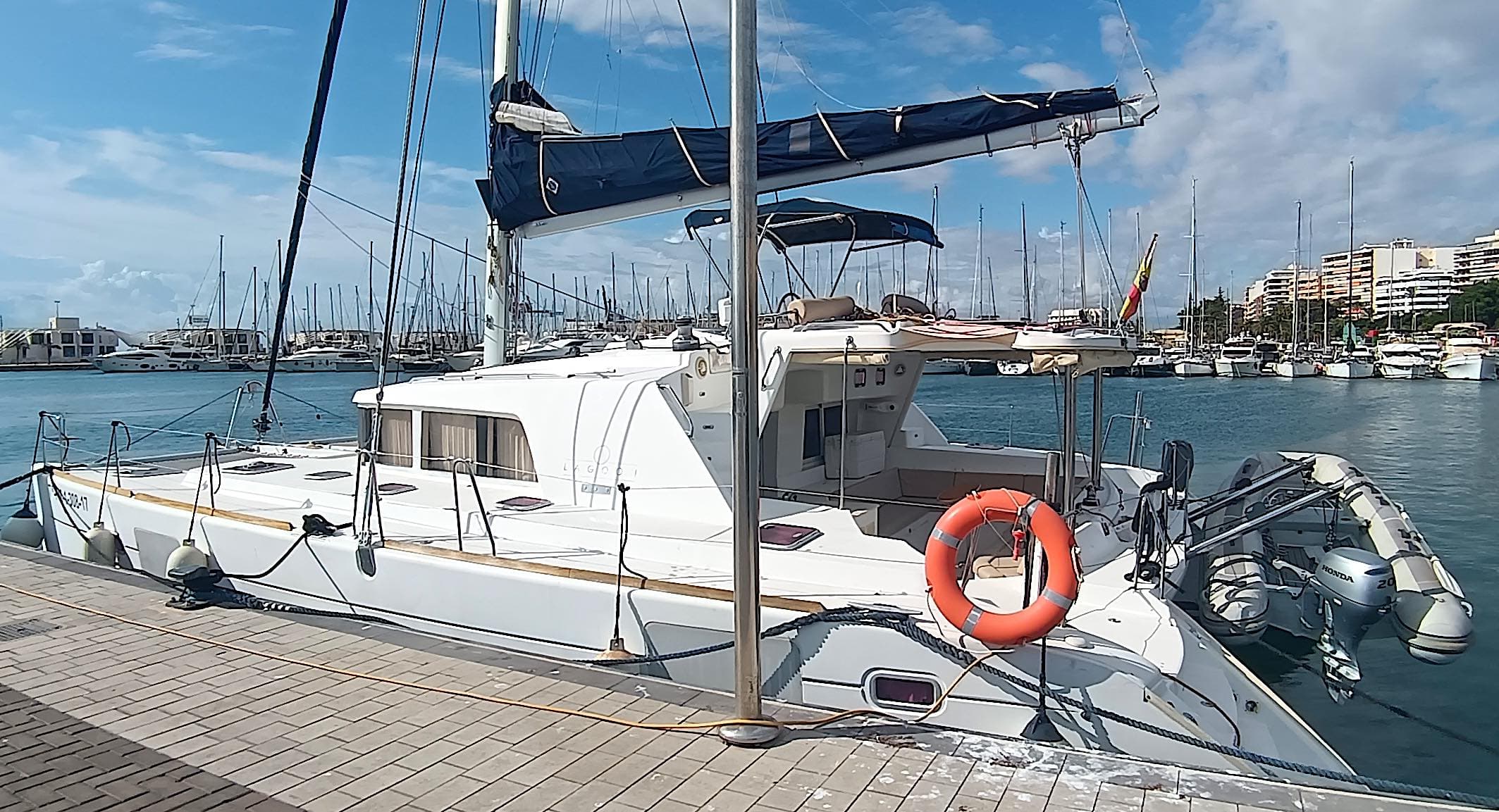 Lagoon 440