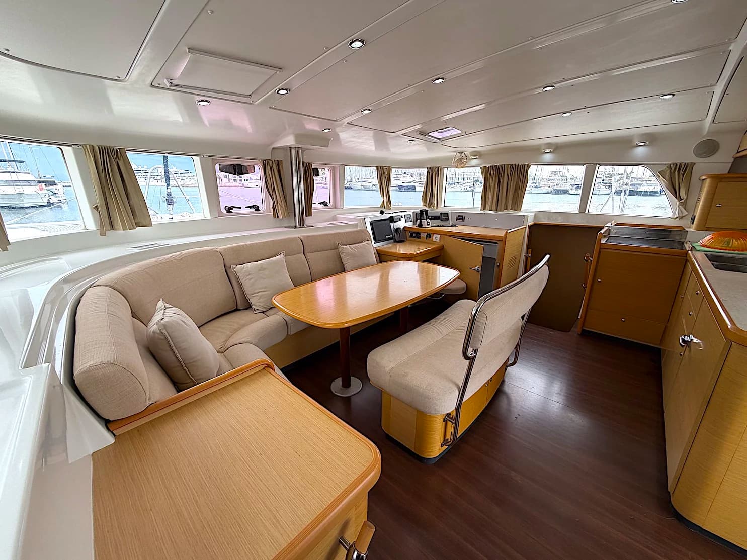 Lagoon 440 14