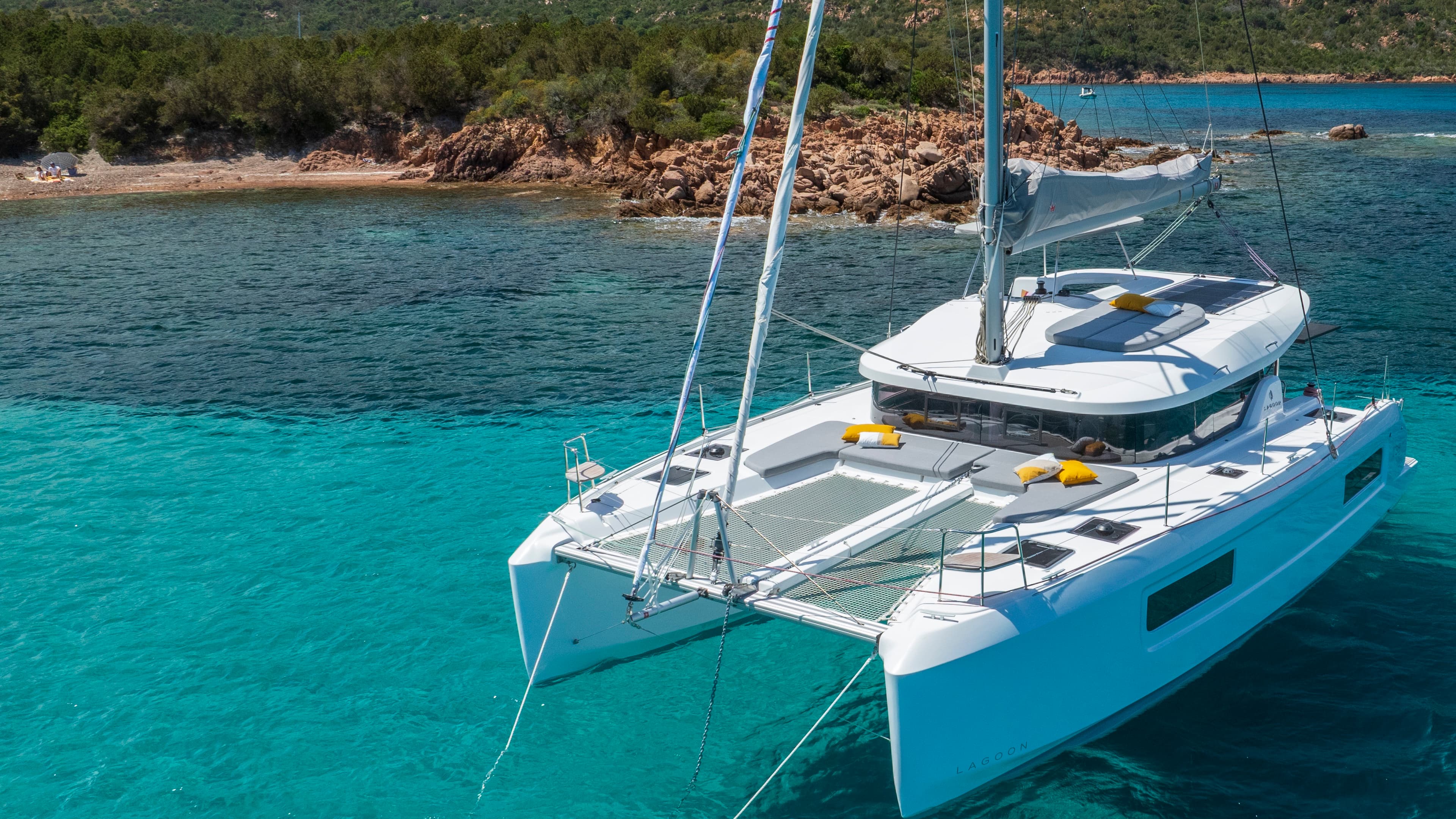 Lagoon 38